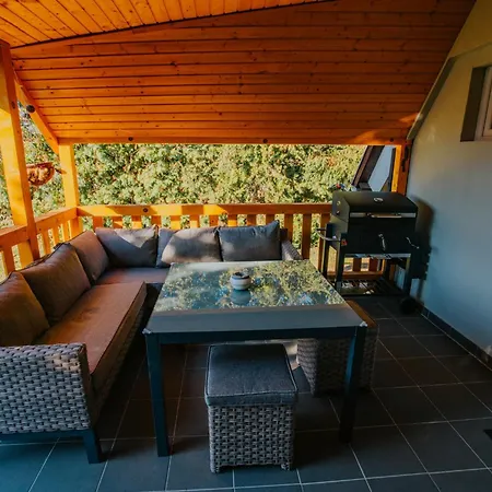 Tatil Evi Mon Cherry Vendeghaz Estergon