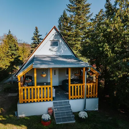 Holiday home Mon Cherry Vendeghaz *